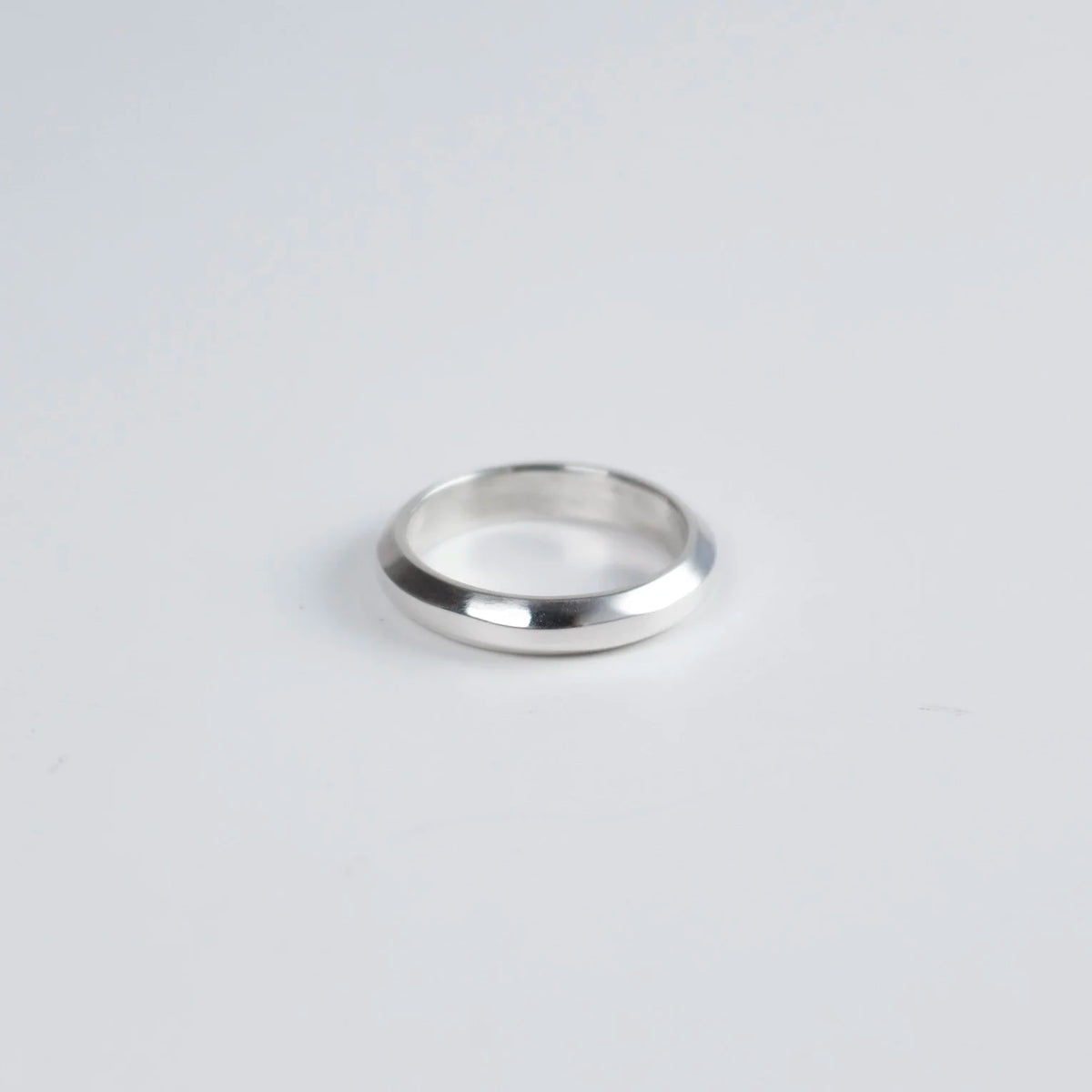 Sebastian Cilento - Thin Rail Ring