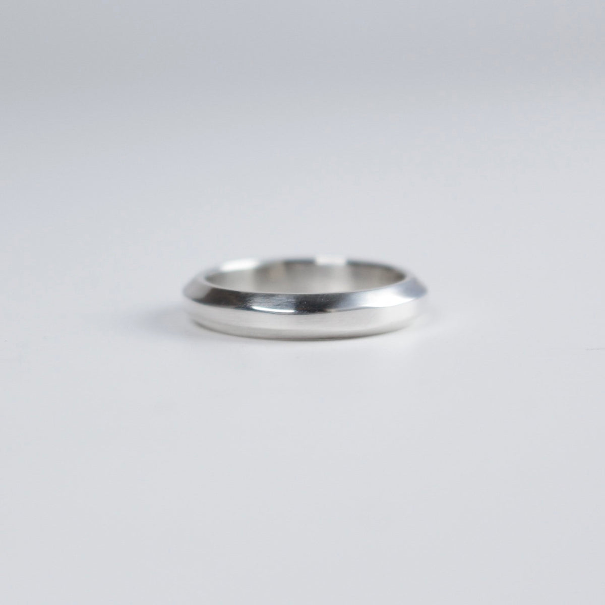 Sebastian Cilento - Thin Rail Ring