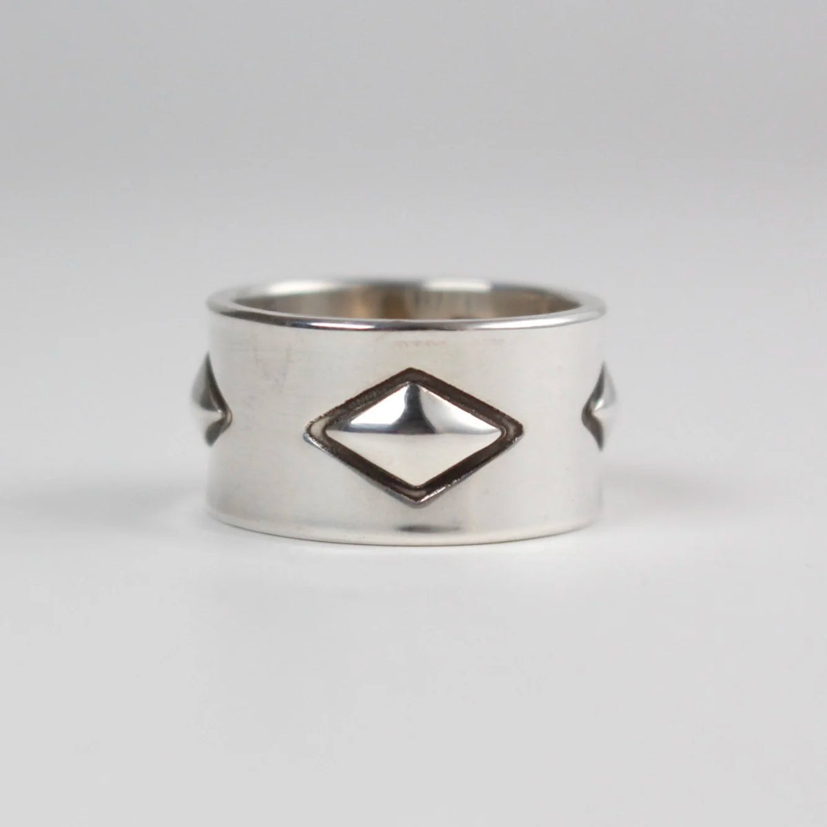Sebastian Cilento - Triple Diamond Repoussé Band