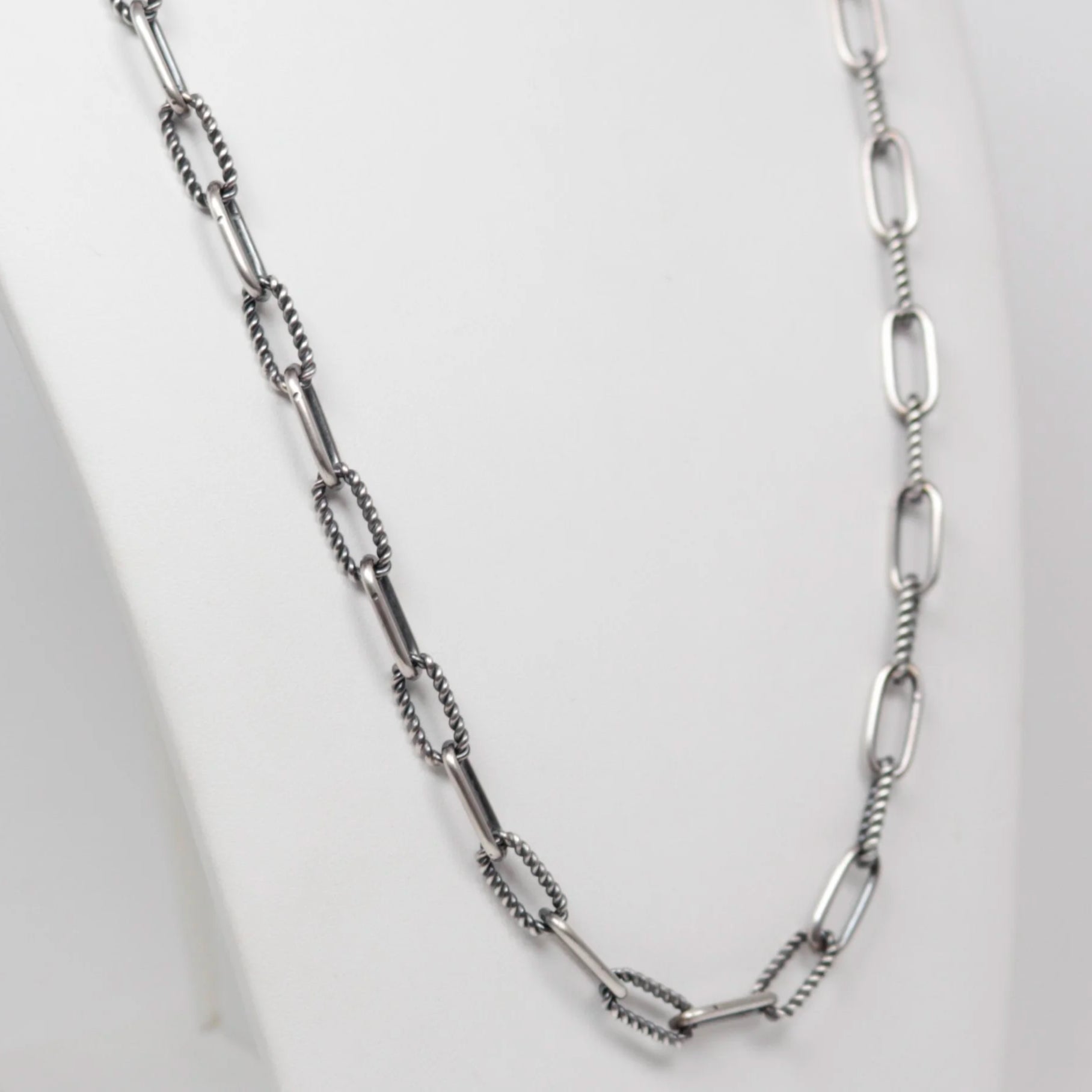 Navajo Twist Link Chain