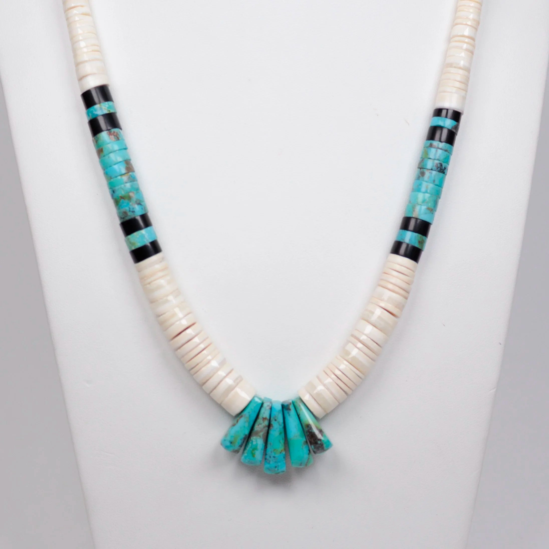 Kewa Clam Shell Jacla Necklace