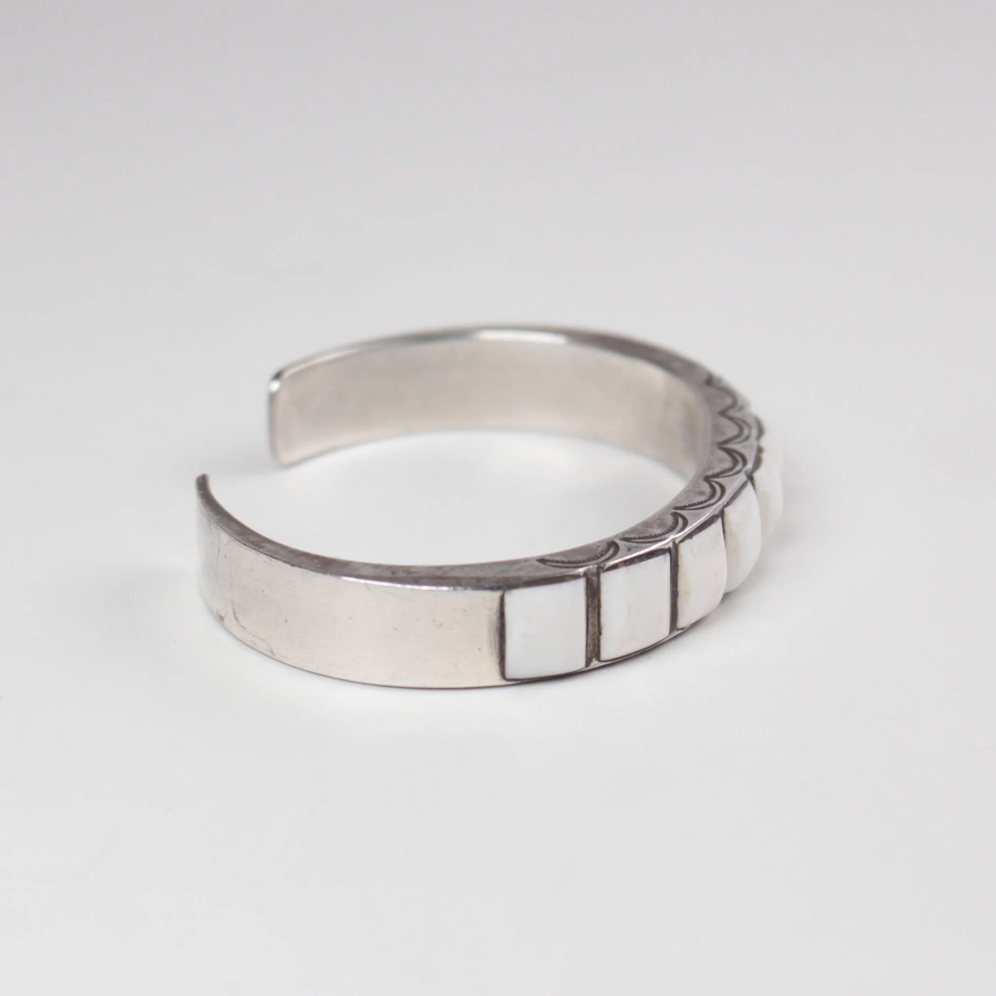 Vintage Zuni Clamshell Cuff