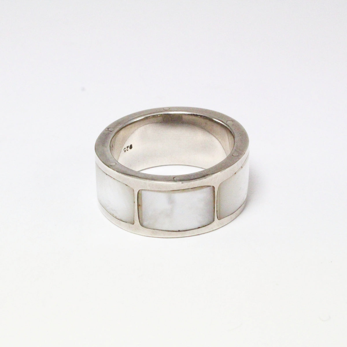 River & Sons - Wide Round Band