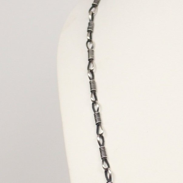 Navajo Bound Link Chain