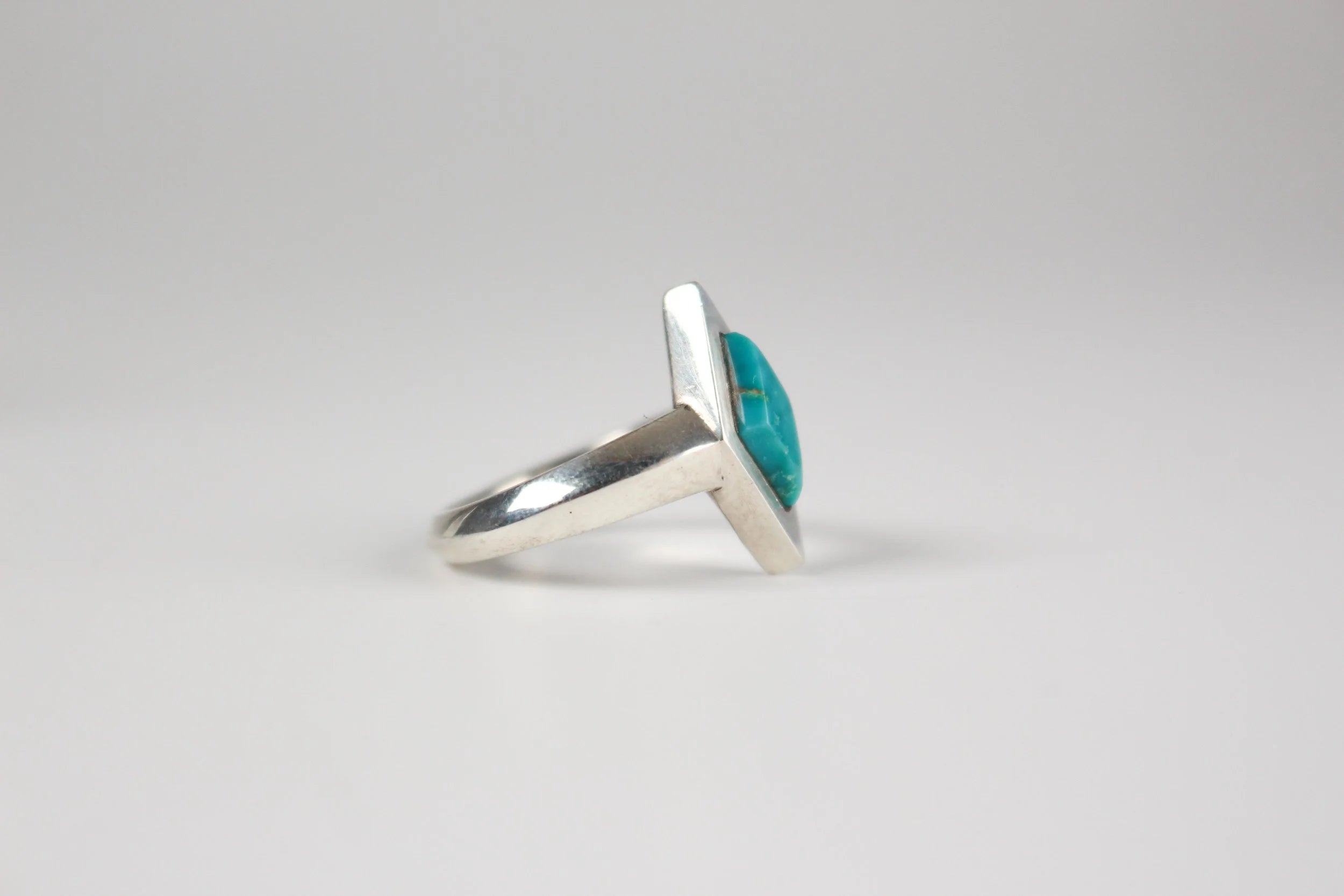 Sebastian Cilento - Solitaire - Lander Turquoise