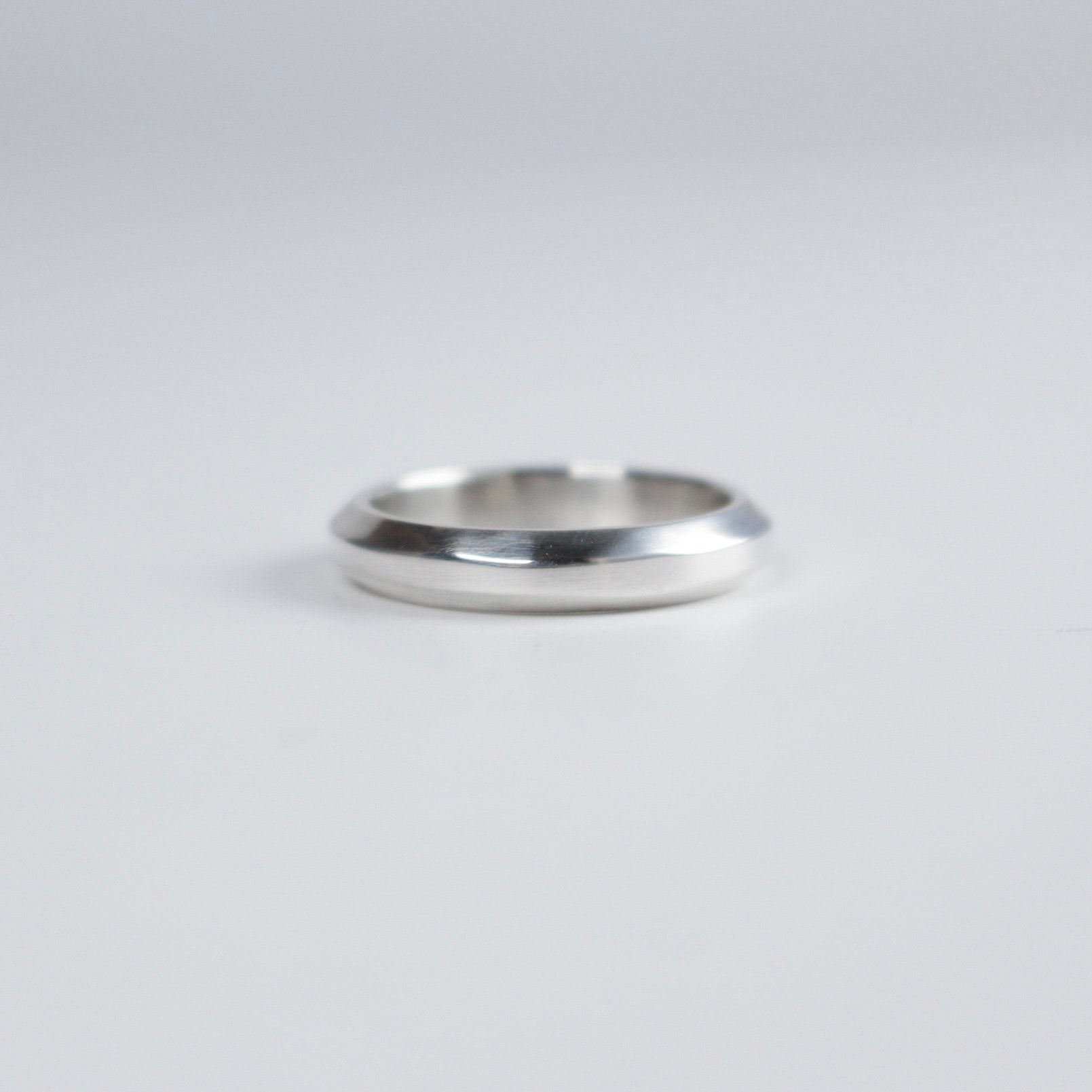 Sebastian Cilento - Thin Rail Ring