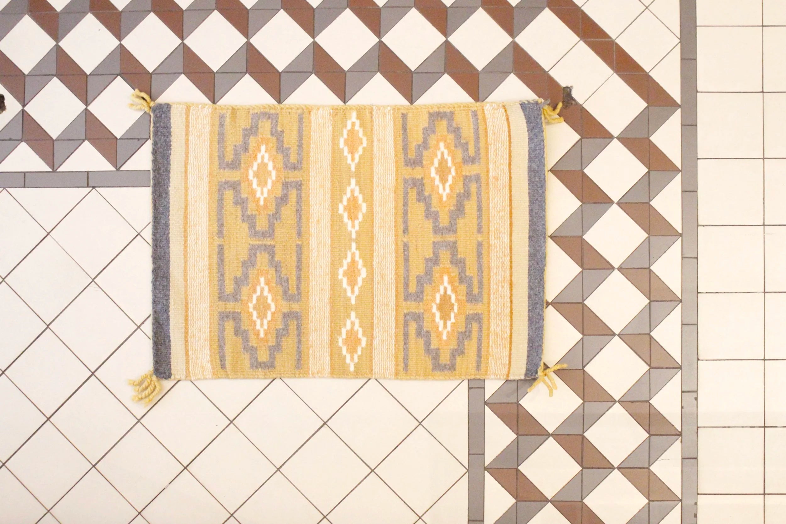 Crystal rug 23" x 16" by Julia Livingstone