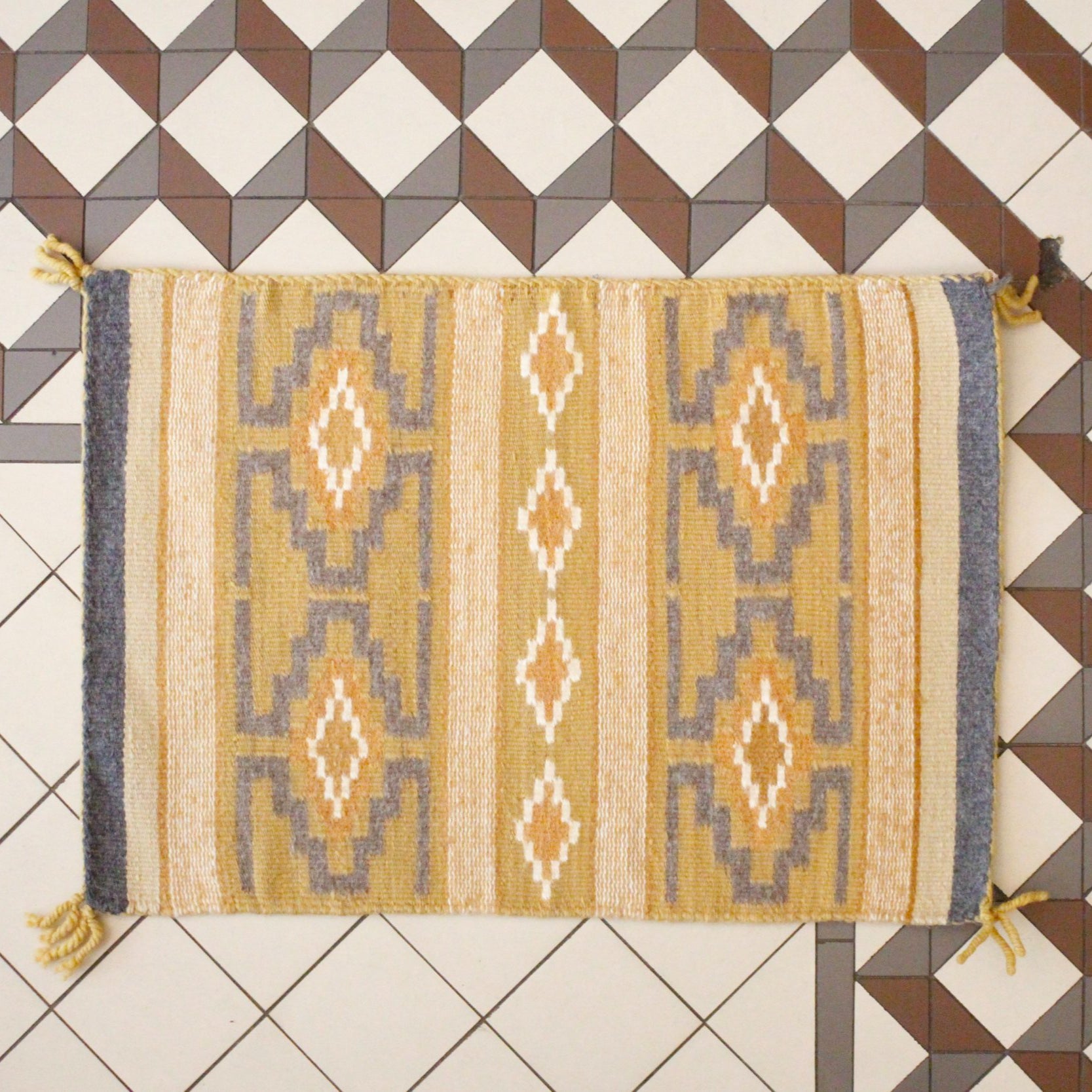 Crystal rug 23" x 16" by Julia Livingstone