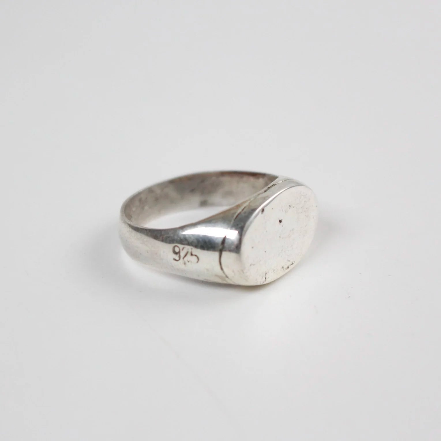 Gon Martin - Classic Blank Signet