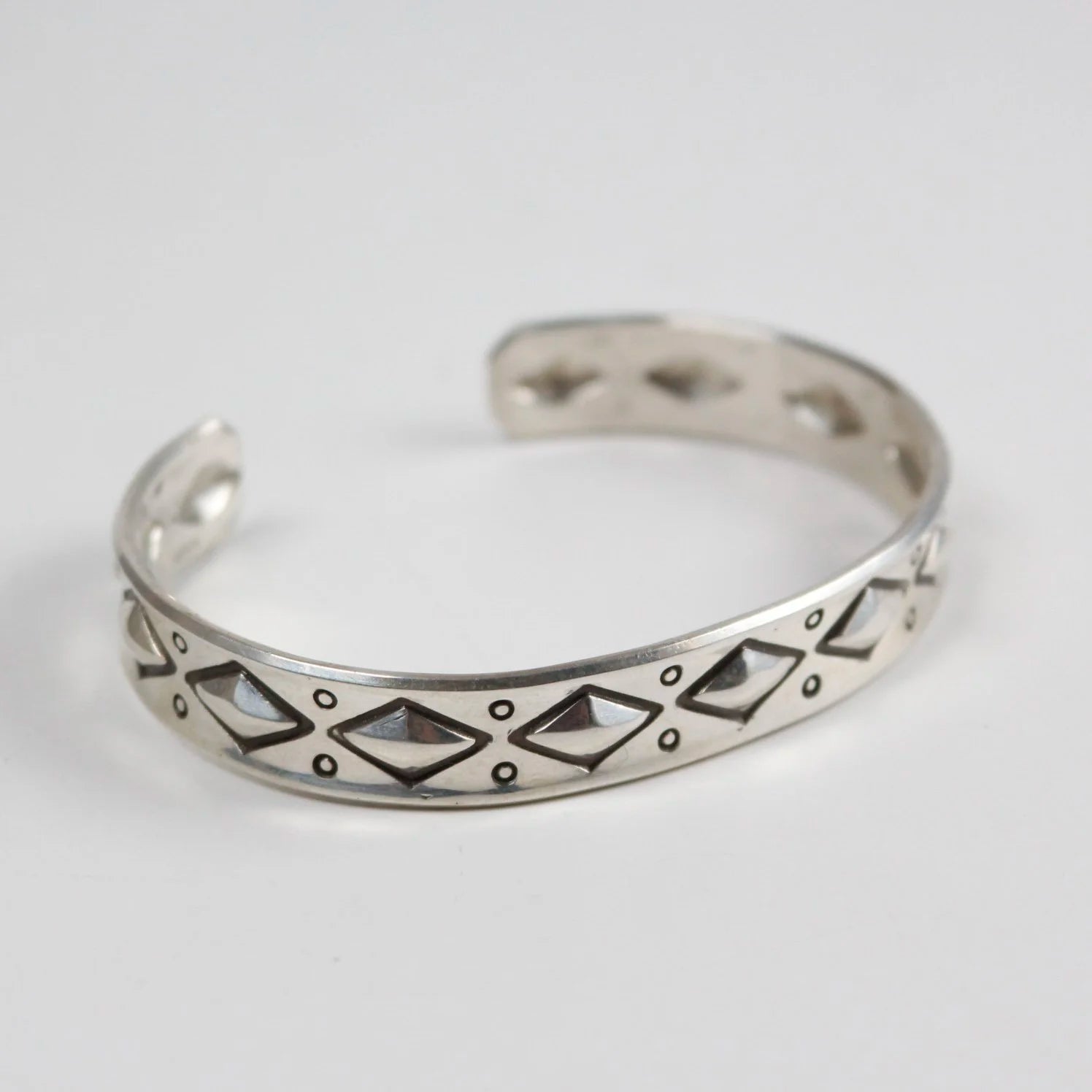 Sebastian Cilento - Diamonds and Circles Cuff