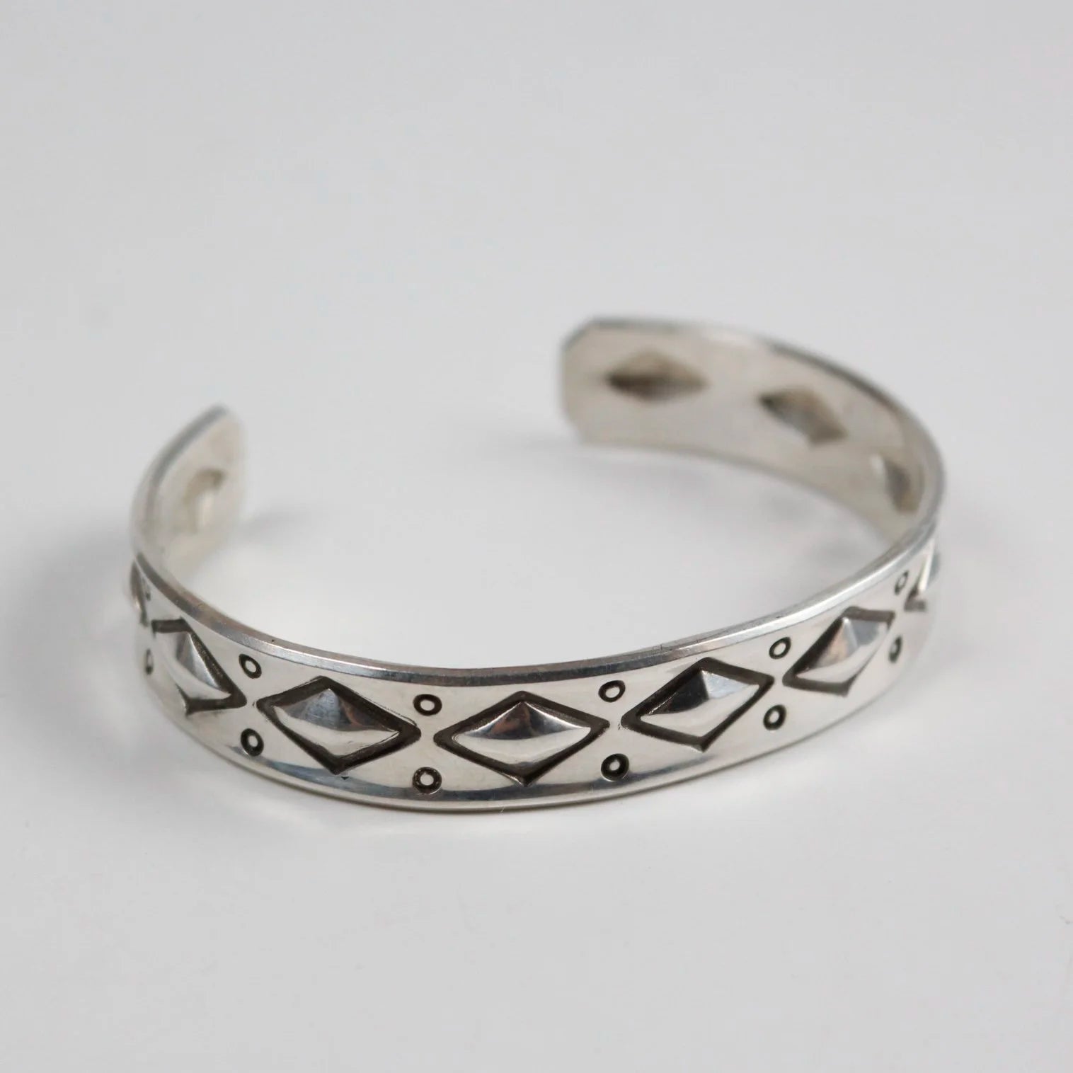Sebastian Cilento - Diamonds and Circles Cuff