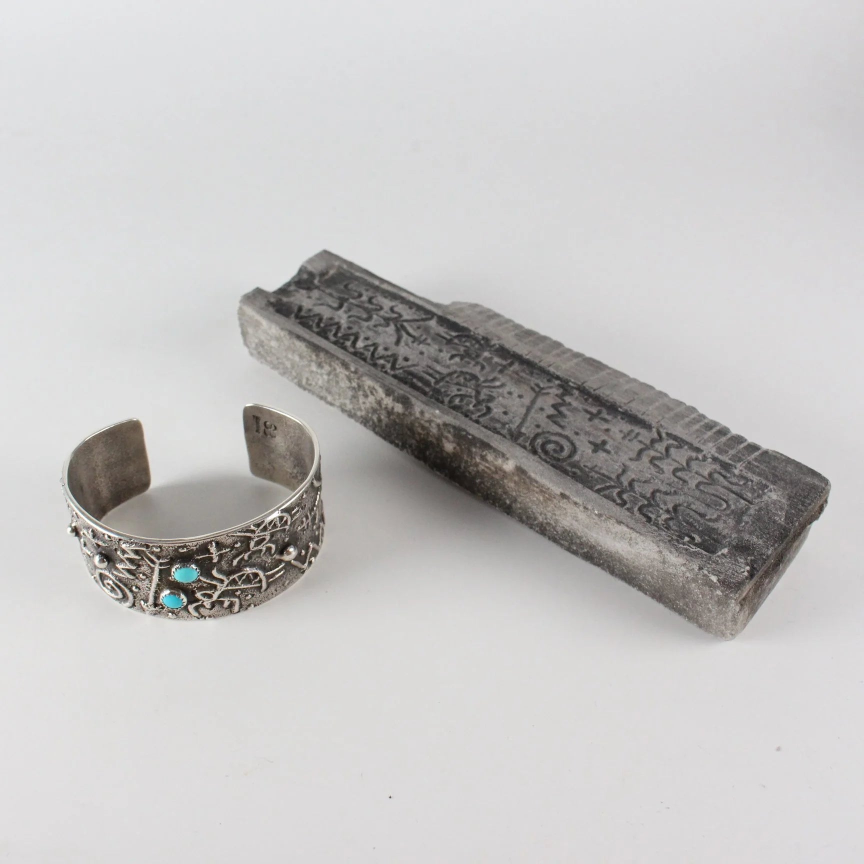 Sandcast Navajo Cuff w/ Tufa Mould